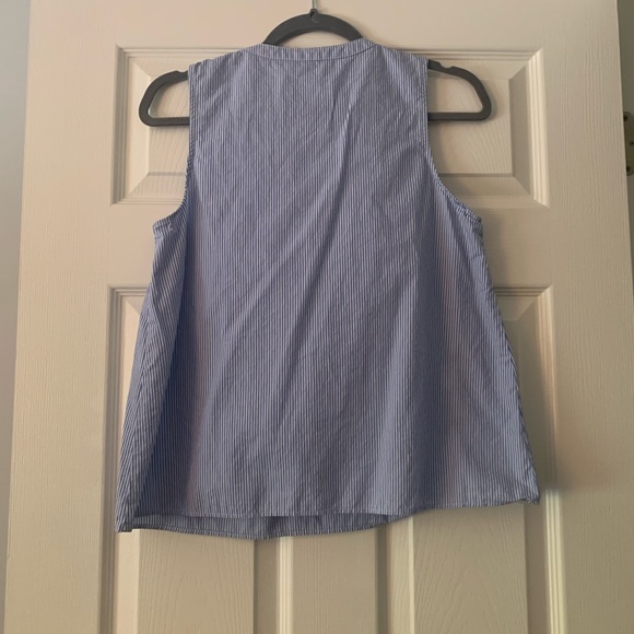 Cute Ruffled shirt - Picture 2 of 6